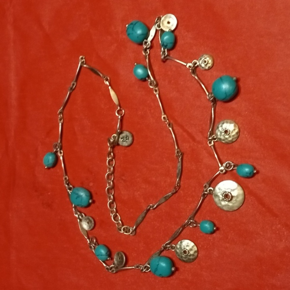 Ralph Lauren 18" howelight and gold tone necklace.(sku 119)
